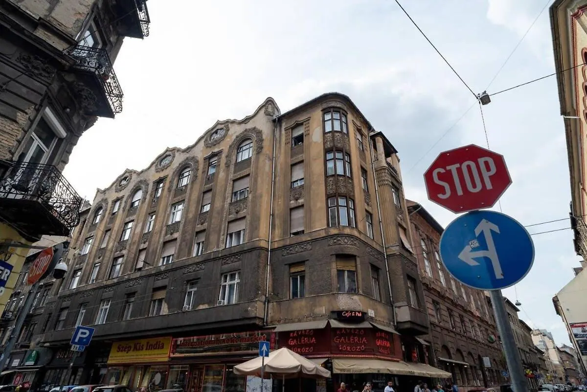 Central Luxy Design Apartment Budapeste 0*,  Hungria